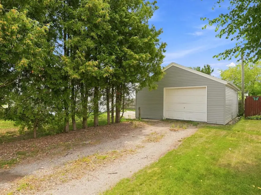 904 Raton COURT, Manitowoc, WI 54220 - #2