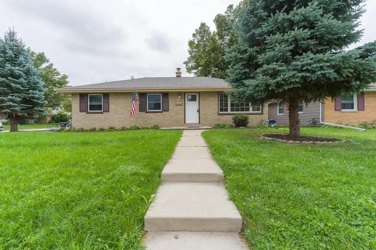 5303 W Wilbur AVENUE, Greenfield, WI 53220 - #1