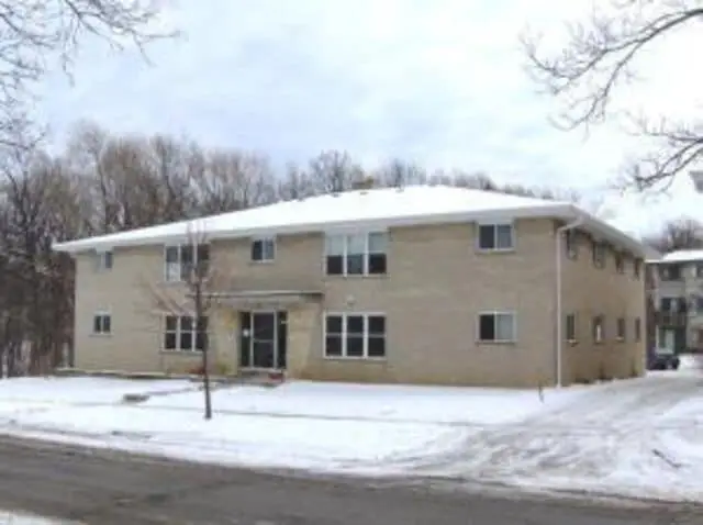 3127 S Fardale AVENUE, Milwaukee, WI 53221 - #2