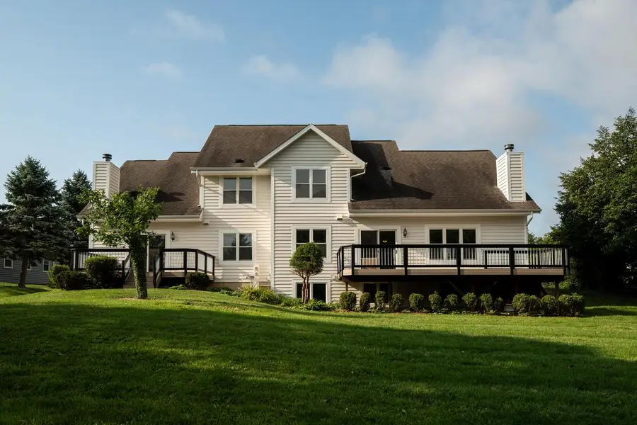 3207 S Ridge Crest COURT #3205, New Berlin, WI 53151 - #2