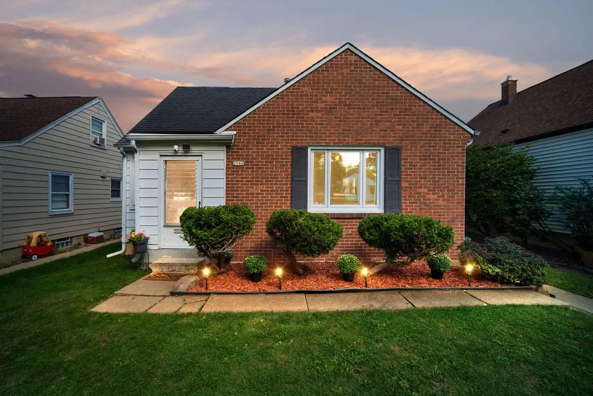 2560 S 71st STREET, Milwaukee, WI 53219 - #1