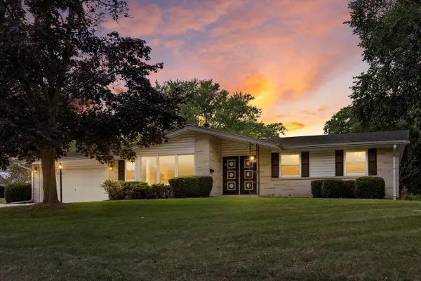 3455 S Russel ROAD, New Berlin, WI 53151