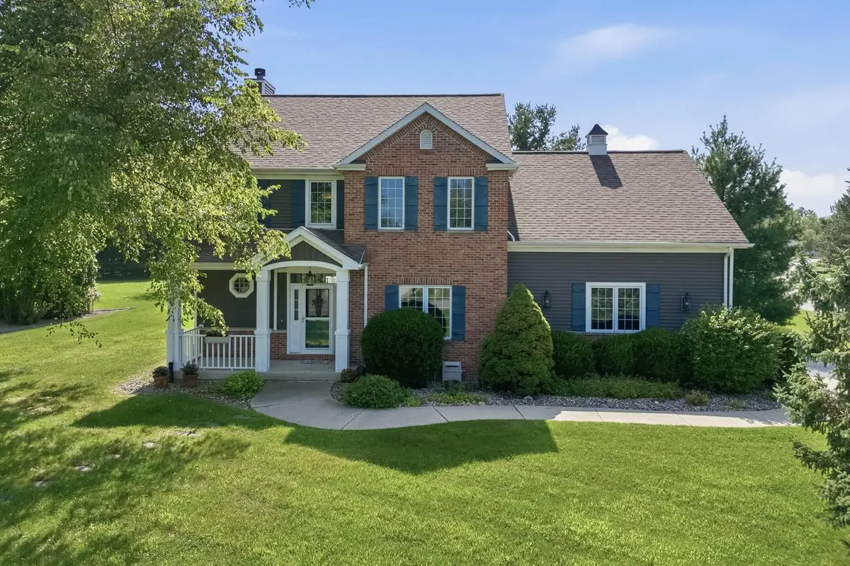 413 Lakewood DRIVE, Williams Bay, WI 53191 - #1