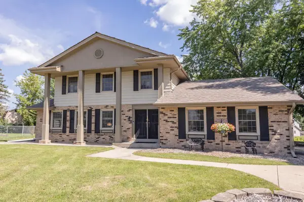 12430 W Burdick COURT, New Berlin, WI 53151