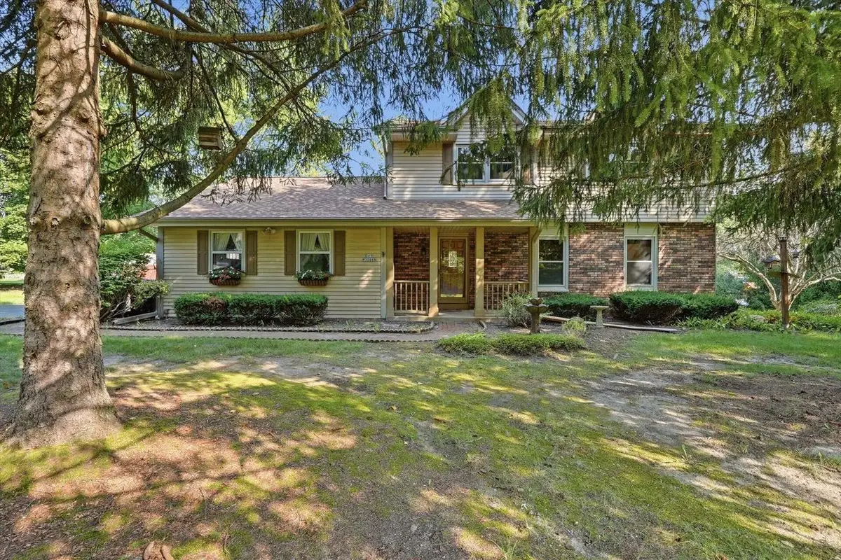 S69W32666 Westgate DRIVE, Mukwonago, WI 53149 - #1
