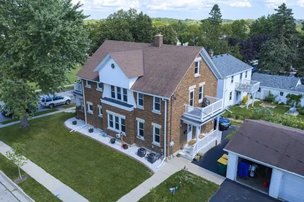 1517 Monroe STREET, West Bend, WI 53090