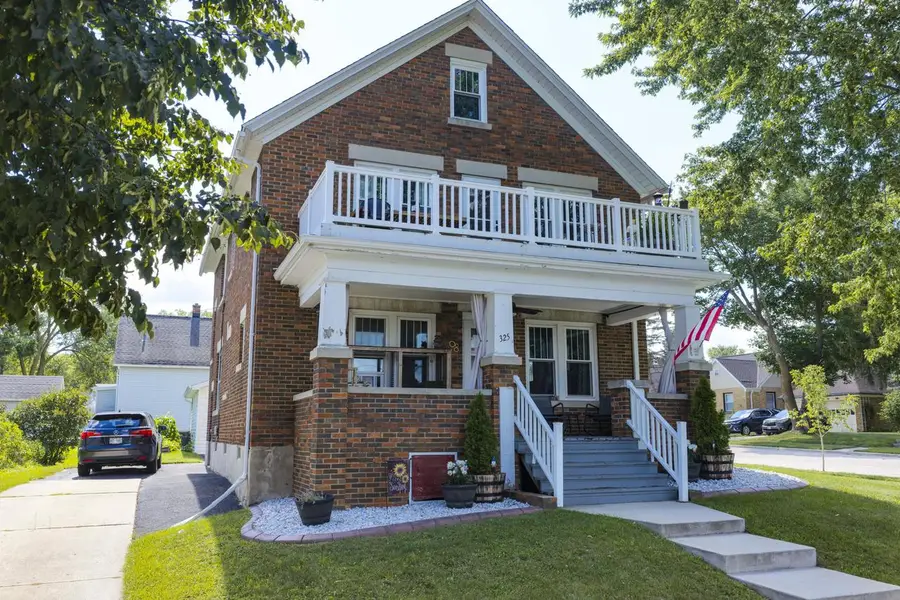 1517 Monroe STREET, West Bend, WI 53090 - #2