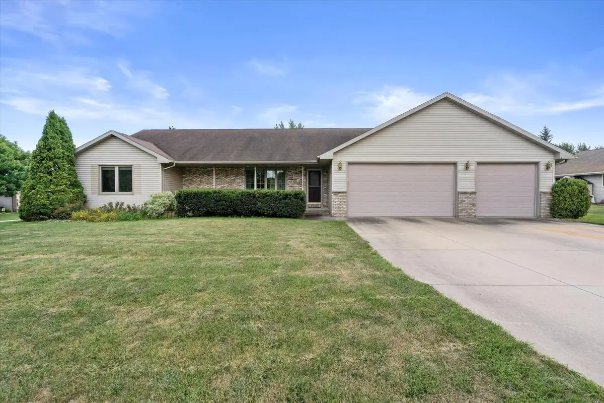 W2419 Falcon COURT, Appleton, WI 54915 - #1