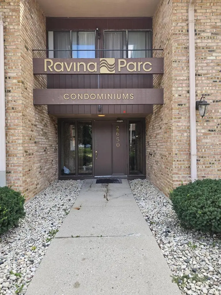 2650 S 60th STREET #11, Milwaukee, WI 53219 - #2