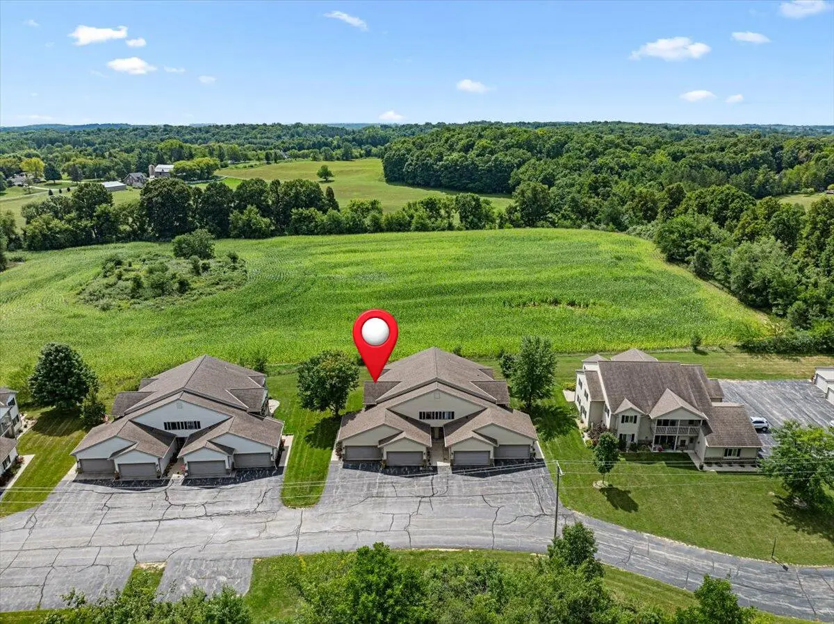 961 Spring COURT, West Bend, WI 53095 - #1