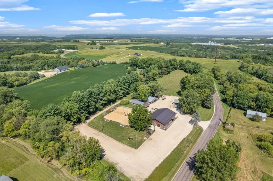S3165 County Road M, Fountain City, WI 54629 - #2