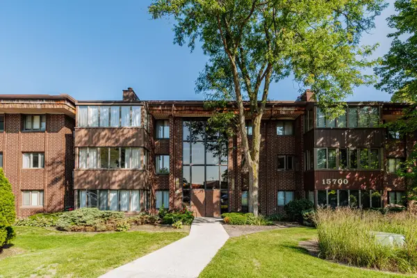 N85W15700 Ridge ROAD #205, Menomonee Falls, WI 53051