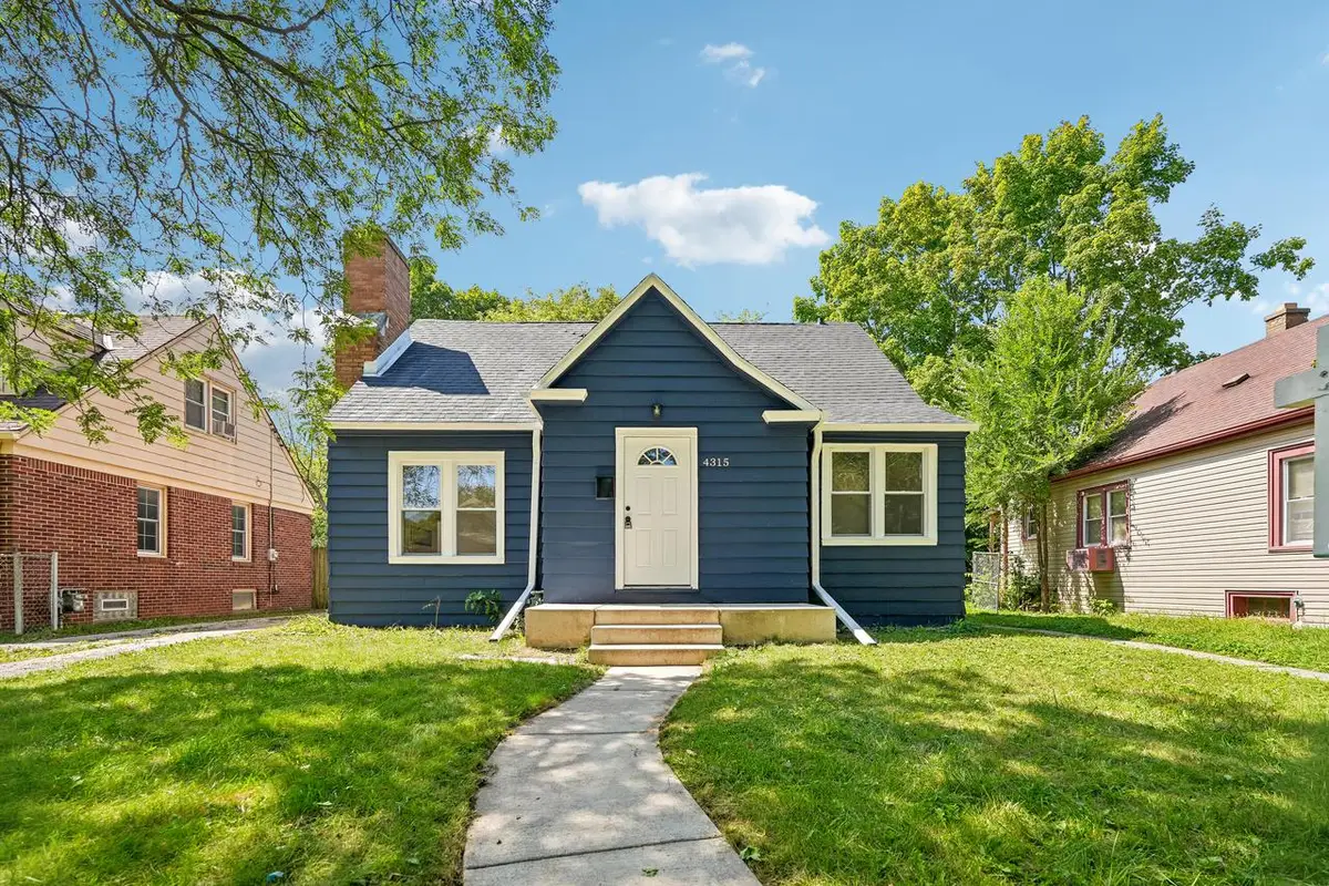 4315 N 40th STREET, Milwaukee, WI 53216 - #1
