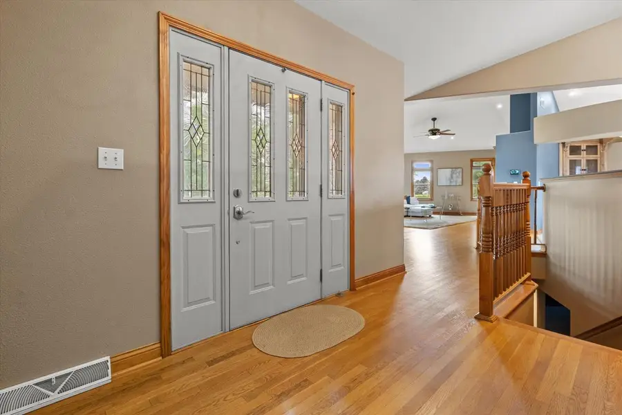 S29W30880 Wild Berry LANE, Waukesha, WI 53188 - #2