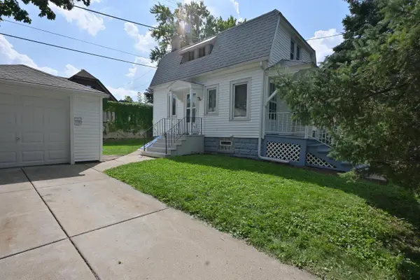 5411 W Wells STREET W, Milwaukee, WI 53208