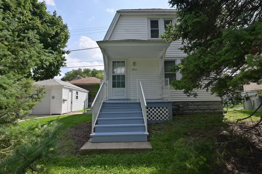 5411 W Wells STREET W, Milwaukee, WI 53208 - #3