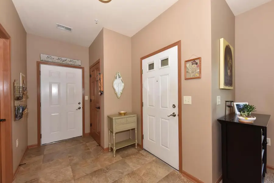 1800 New Port Vista DRIVE, Grafton, WI 53024 - #3