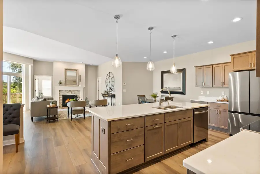 501 Standing Stone DRIVE #31, Waukesha, WI 53189 - #3