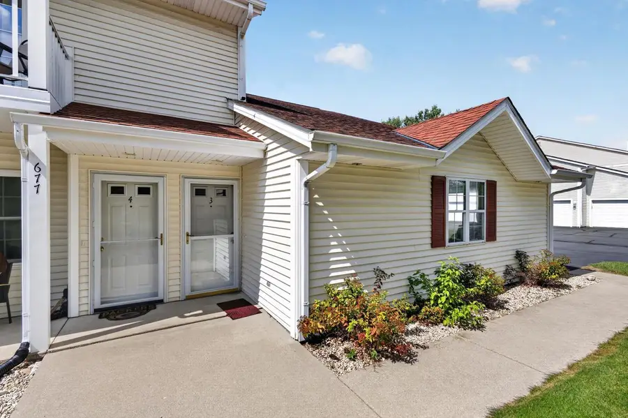 677 Wood River COURT #3, West Bend, WI 53095 - #2