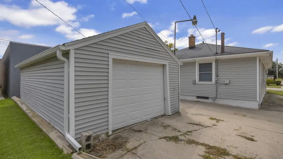 2011 S 16th STREET, Sheboygan, WI 53081 - #3