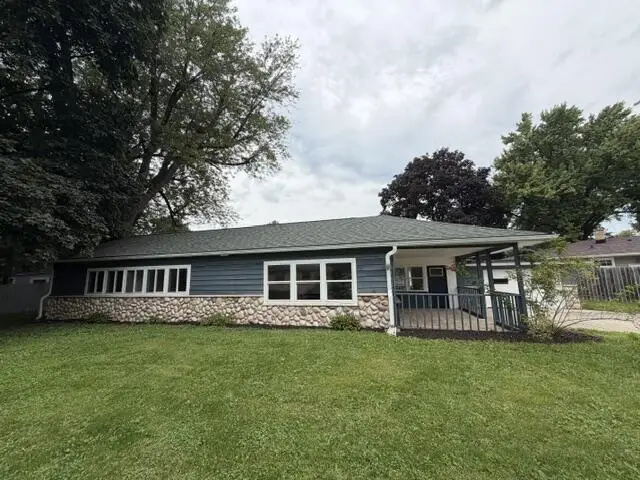 924 N Oakwood AVENUE, Oconomowoc, WI 53066 - #3