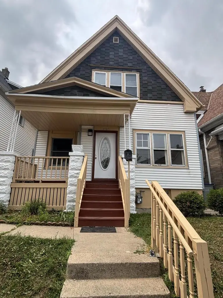 1727 W Arrow STREET, Milwaukee, WI 53215 - #1