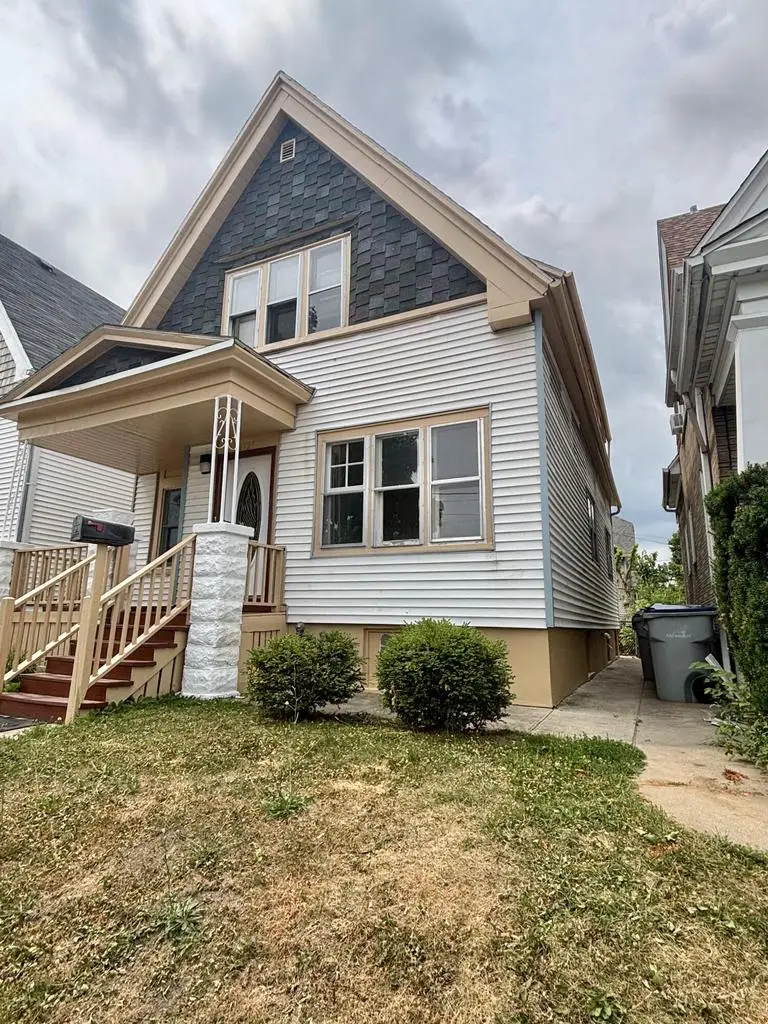 1727 W Arrow STREET, Milwaukee, WI 53215 - #3