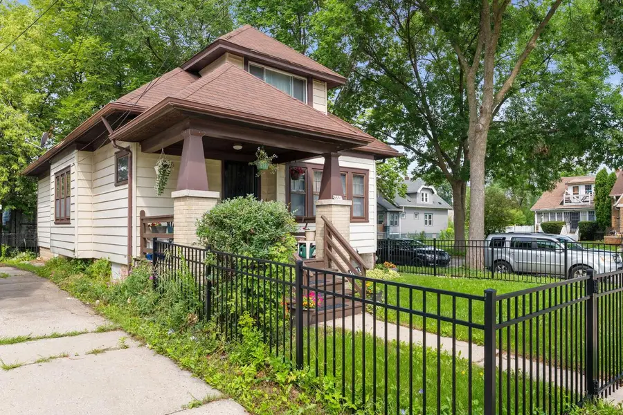 4881 N 27th STREET, Milwaukee, WI 53209 - #2