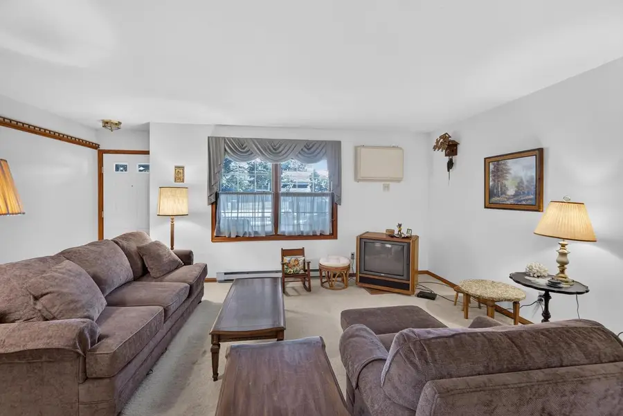 269 Minz Park CIRCLE #1, West Bend, WI 53095 - #3