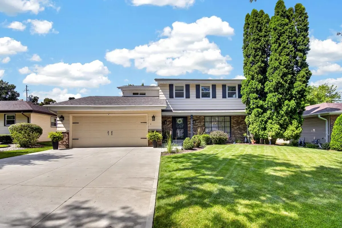 8836 43rd AVENUE, Kenosha, WI 53142 - #1