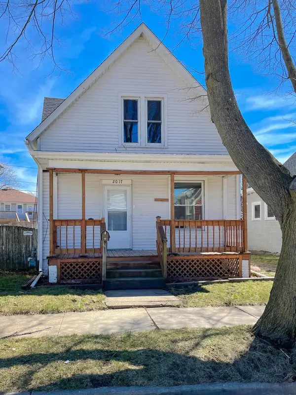 2017 Carmel AVENUE, Racine, WI 53405