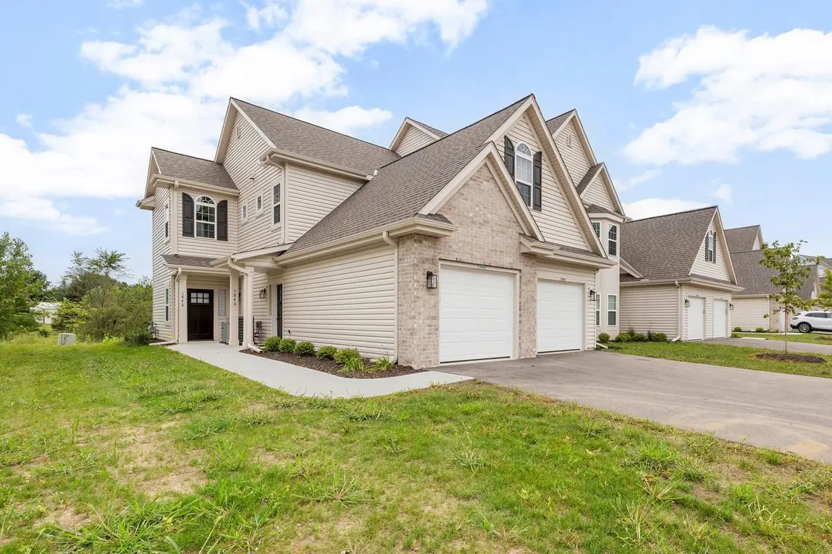 1848 Woodland WAY #431, Slinger, WI 53086 - #1