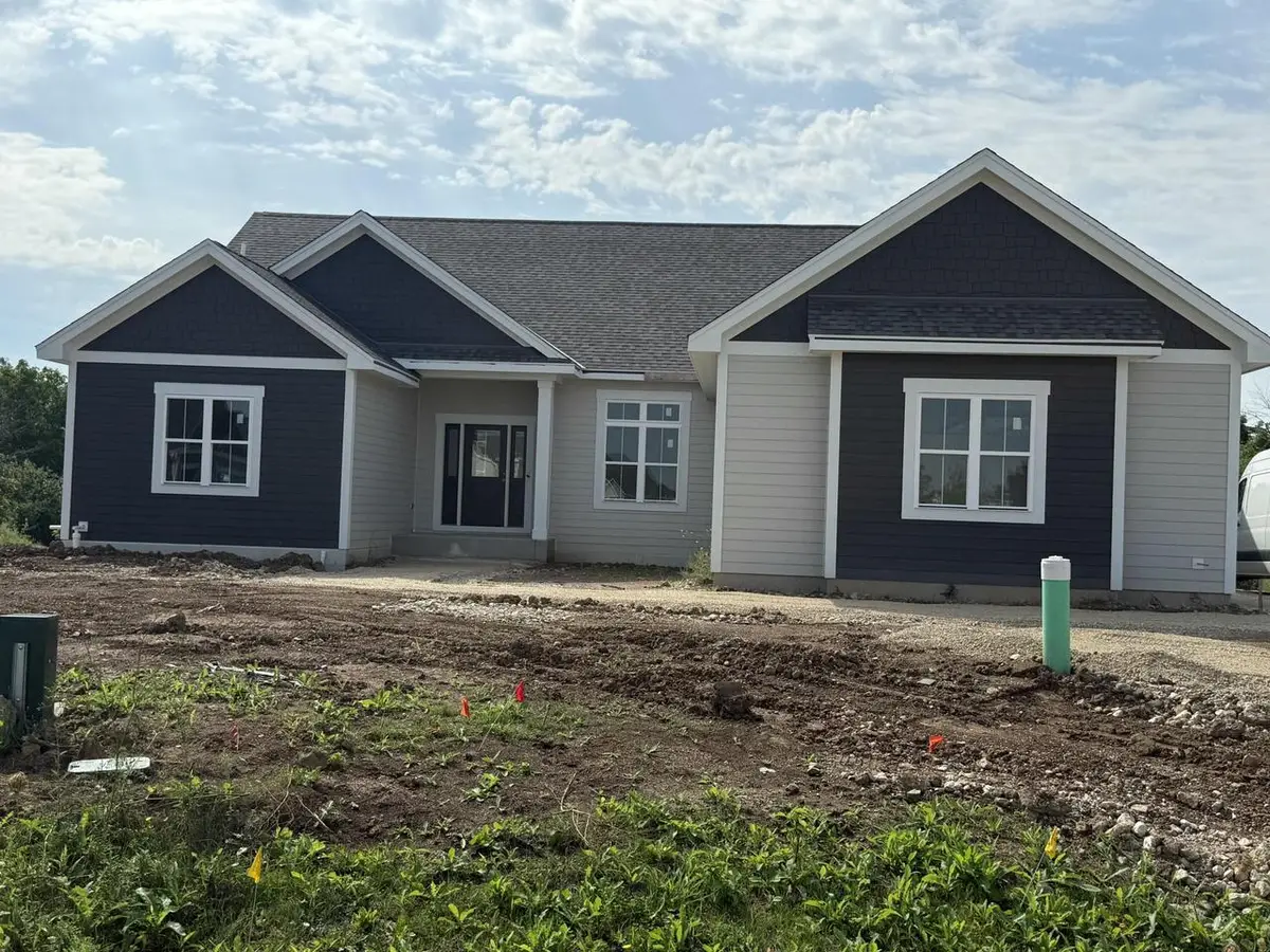 9744 N Migratory COURT, Mequon, WI 53092 - #1