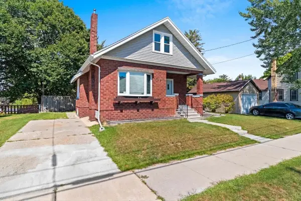1108 Columbus STREET, Manitowoc, WI 54220