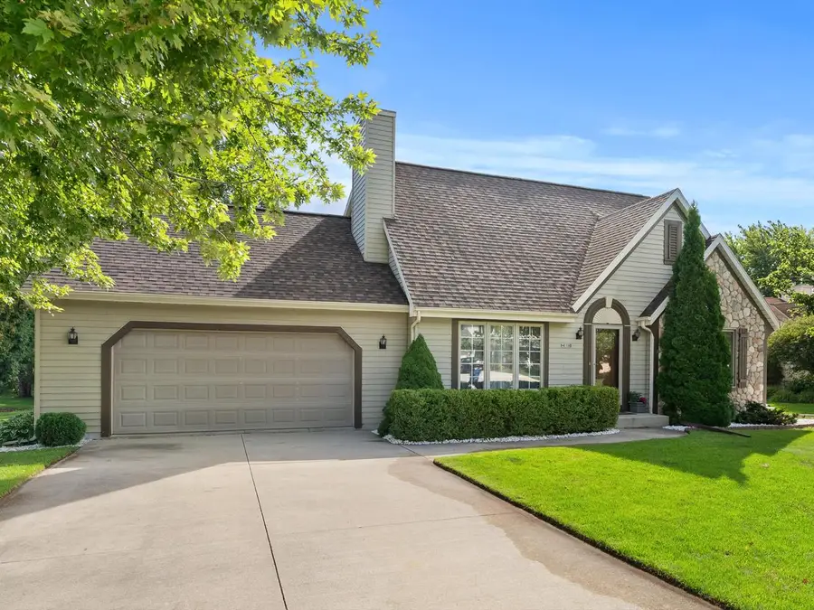 N6193 Woodland Meadows DRIVE, Sheboygan, WI 53083 - #2