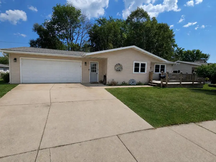 1457 Daisy DRIVE, Manitowoc, WI 54220 - #2