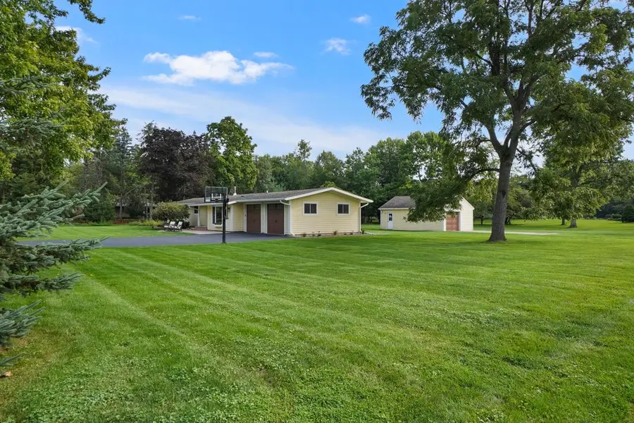 W343N6300 S Bayview ROAD, Oconomowoc, WI 53066 - #2