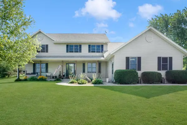 N6604 Mine ROAD, Iron Ridge, WI 53035