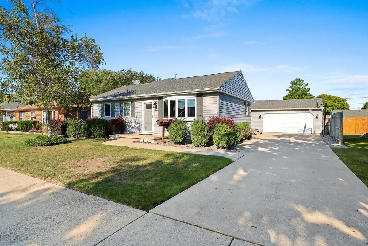 1525 S 25th STREET, Manitowoc, WI 54220 - #1