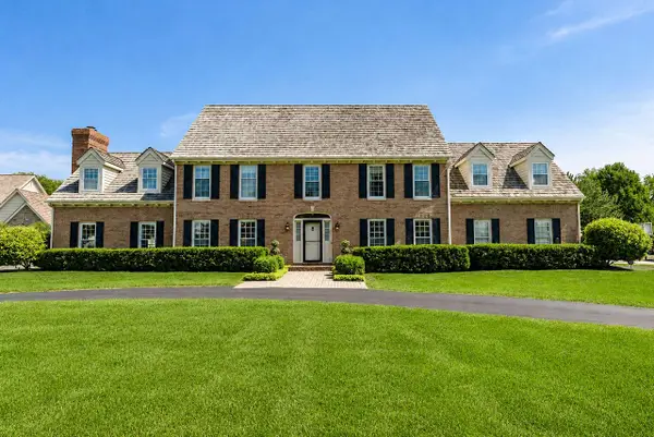 10434 N Haddonstone PLACE, Mequon, WI 53092
