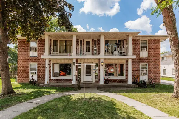 1536 David LANE, Waukesha, WI 53189