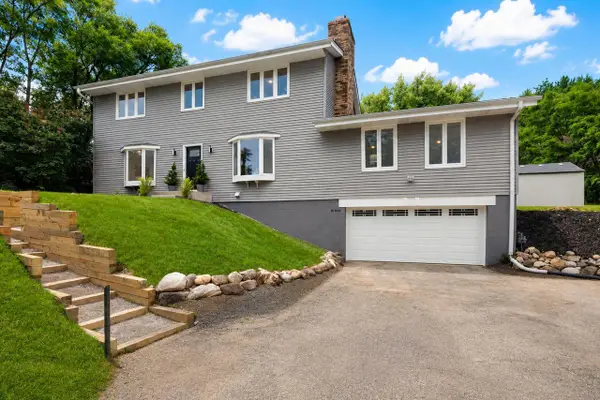 S26W26876 Mac Arthur ROAD, Waukesha, WI 53188