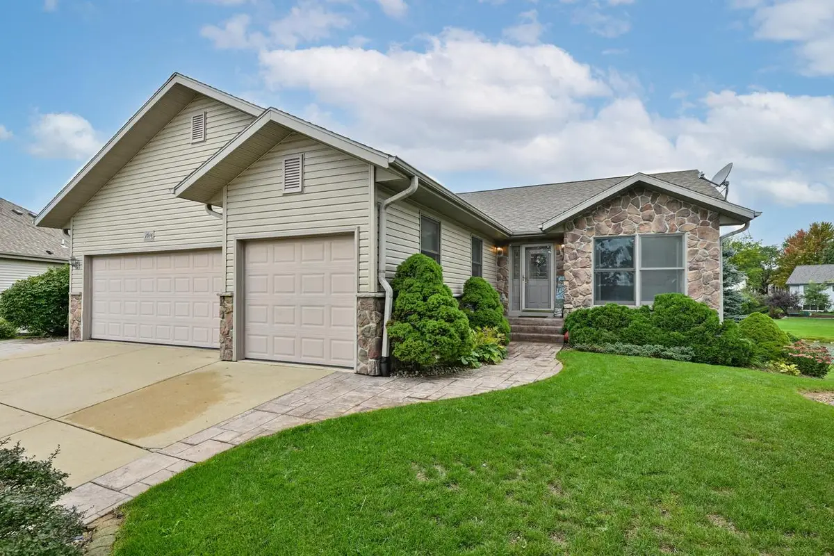 7844 Lakeview ROAD, Waterford, WI 53185 - #1