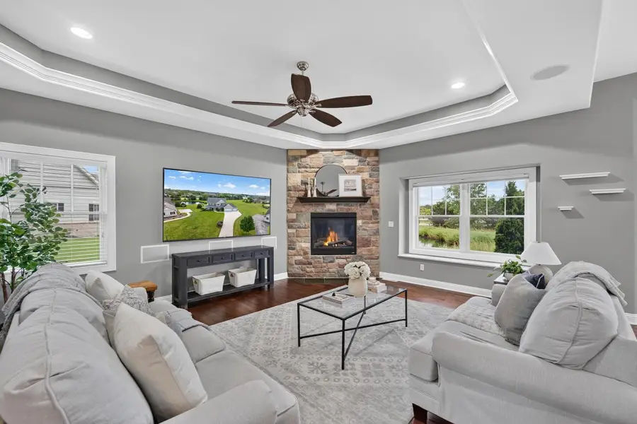 1347 W Stillwater CIRCLE, Mequon, WI 53092 - #2