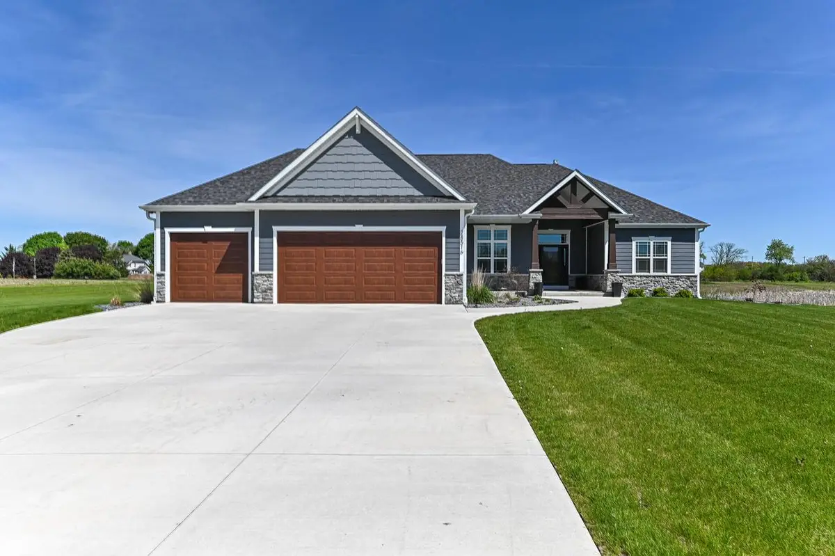 28516 Blue Crane COURT, Waterford, WI 53185 - #1