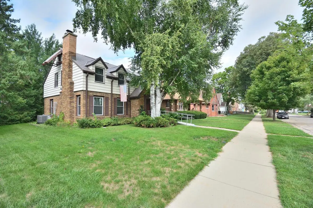 3715 N 40th STREET, Milwaukee, WI 53216 - #1
