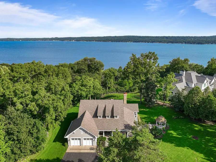 N2004 N Lake Shore DRIVE, Fontana, WI 53125 - #2