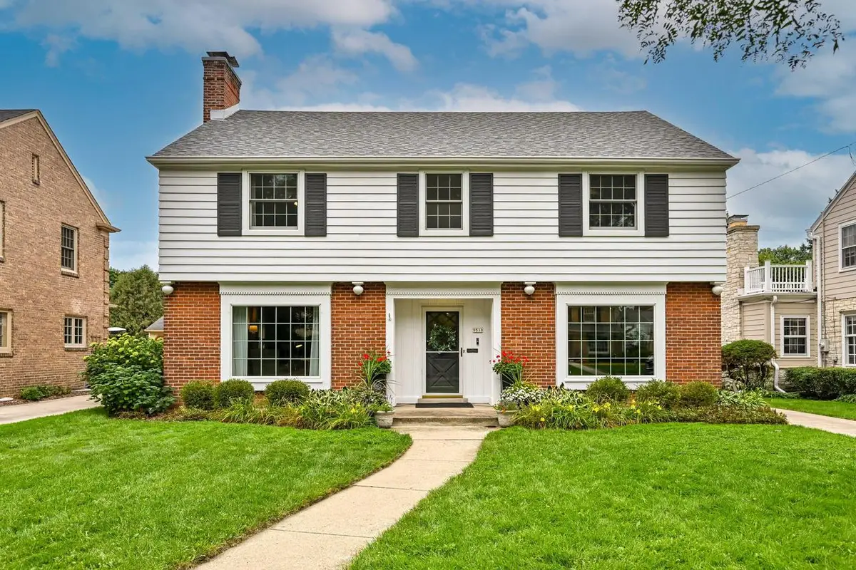 9519 Harding BOULEVARD, Wauwatosa, WI 53226 - #1