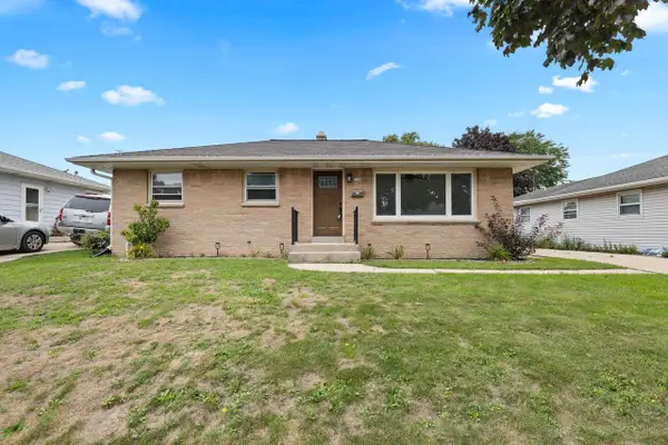 8128 W Sunbury COURT, Milwaukee, WI 53219