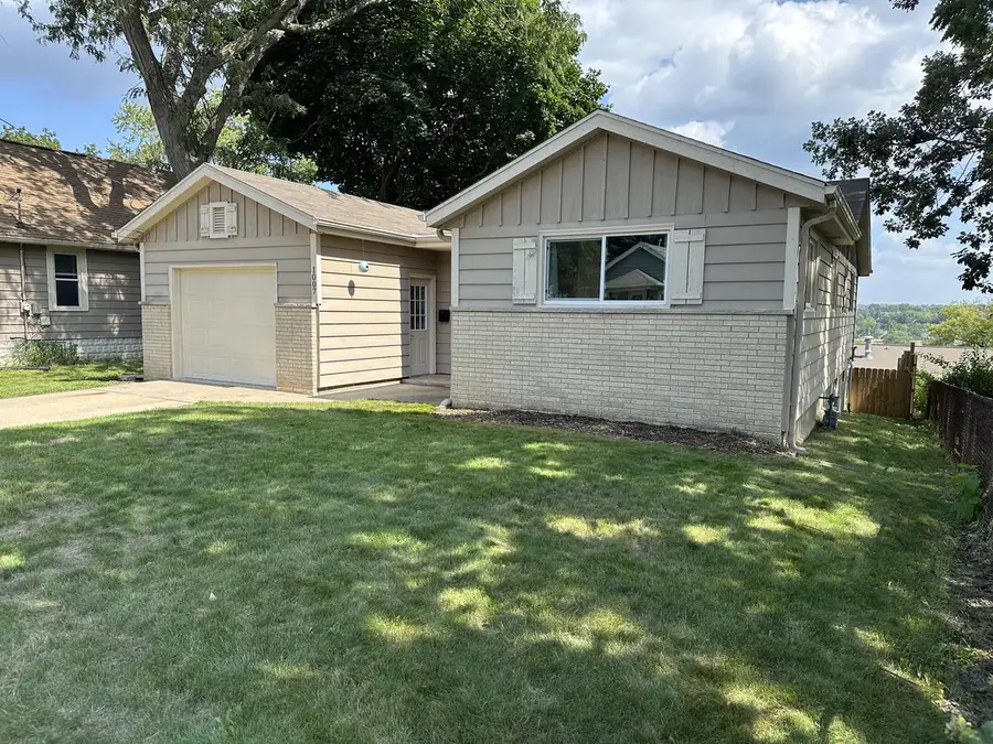 1007 Buena Vista AVENUE, Waukesha, WI 53188 - #3